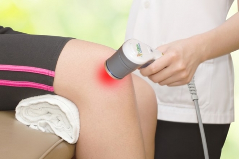 Knee therapy with high power laser.