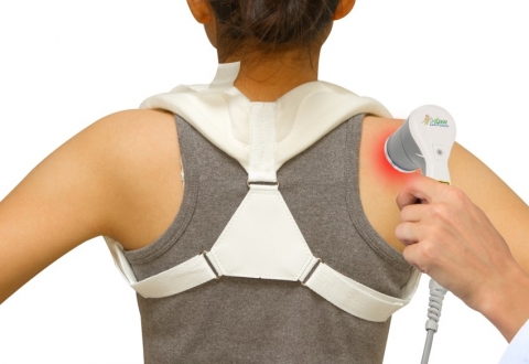 Shoulder treatment with class 4 laser.